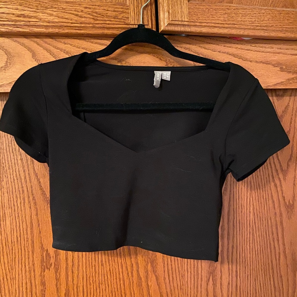 ASOS BLACK CROP TOP